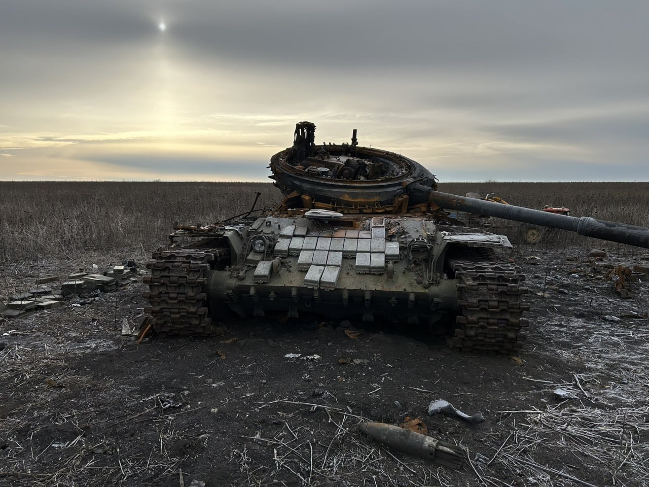 Т-72Б - 2022-09-30 - Изюм, Харьковская область | 38533